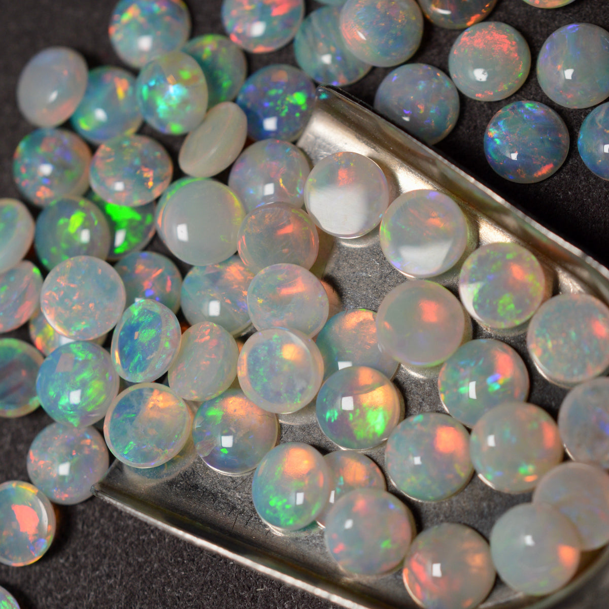3mnm-3.9mm Rounds - By the Carat