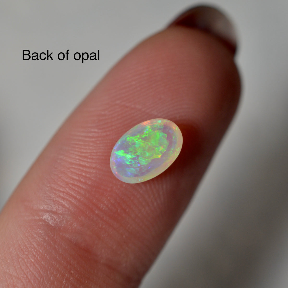 0.74ct Vivid Crystal Oval