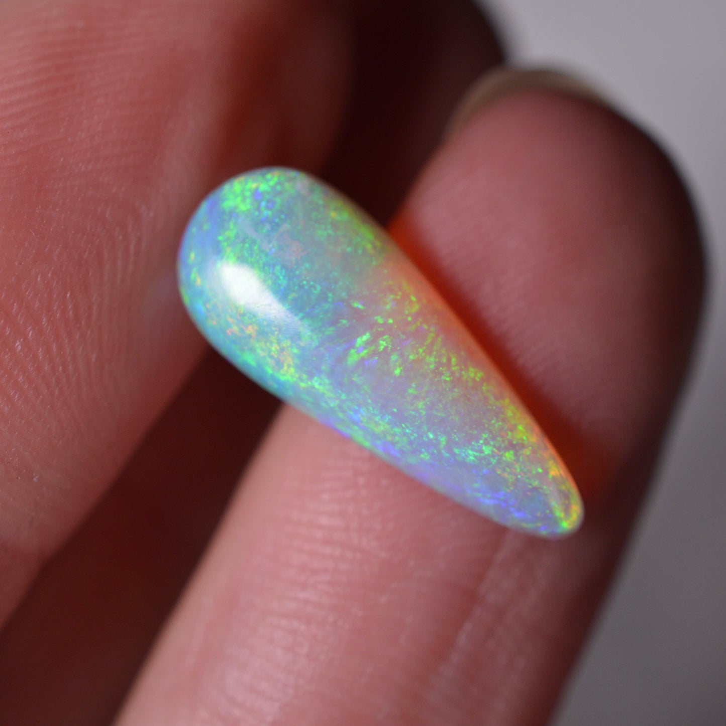 2.36ct Vibrant Glitter Drop