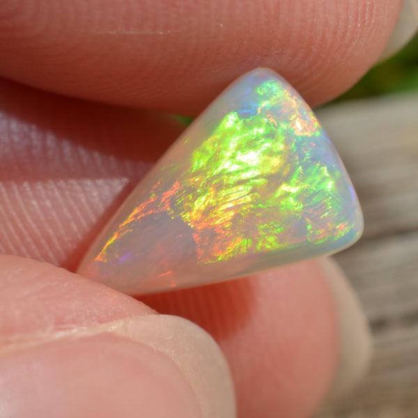 1.61ct Neon Triangle