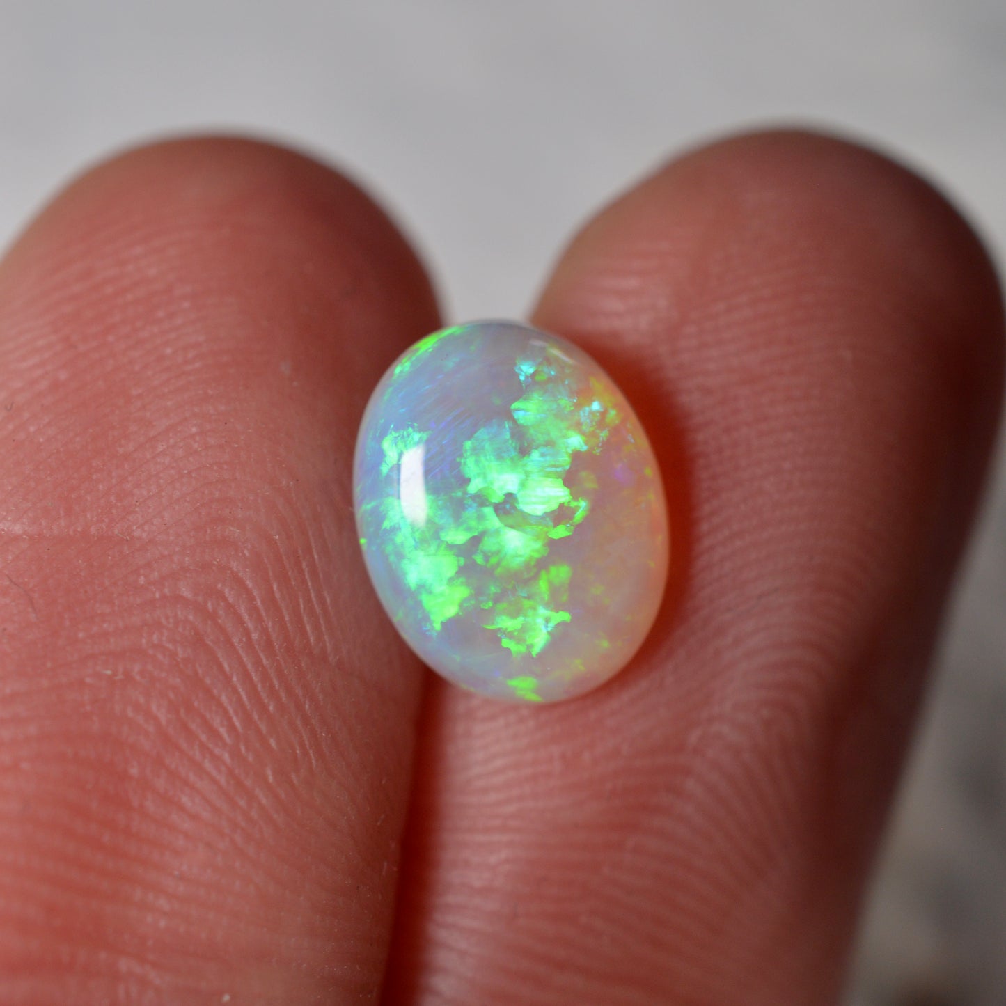 1.60ct Vivid Flash Crystal Oval