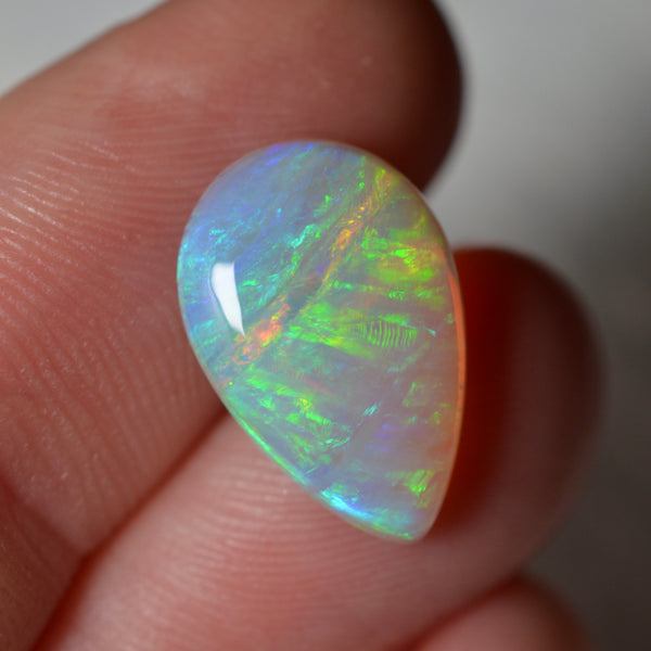 3.65ct Linear Patterned Crsytal Drop