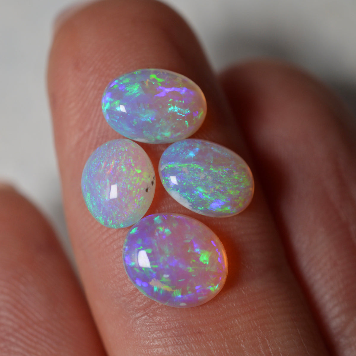 11.85ct Vivid Full Pipe Crystal Parcel