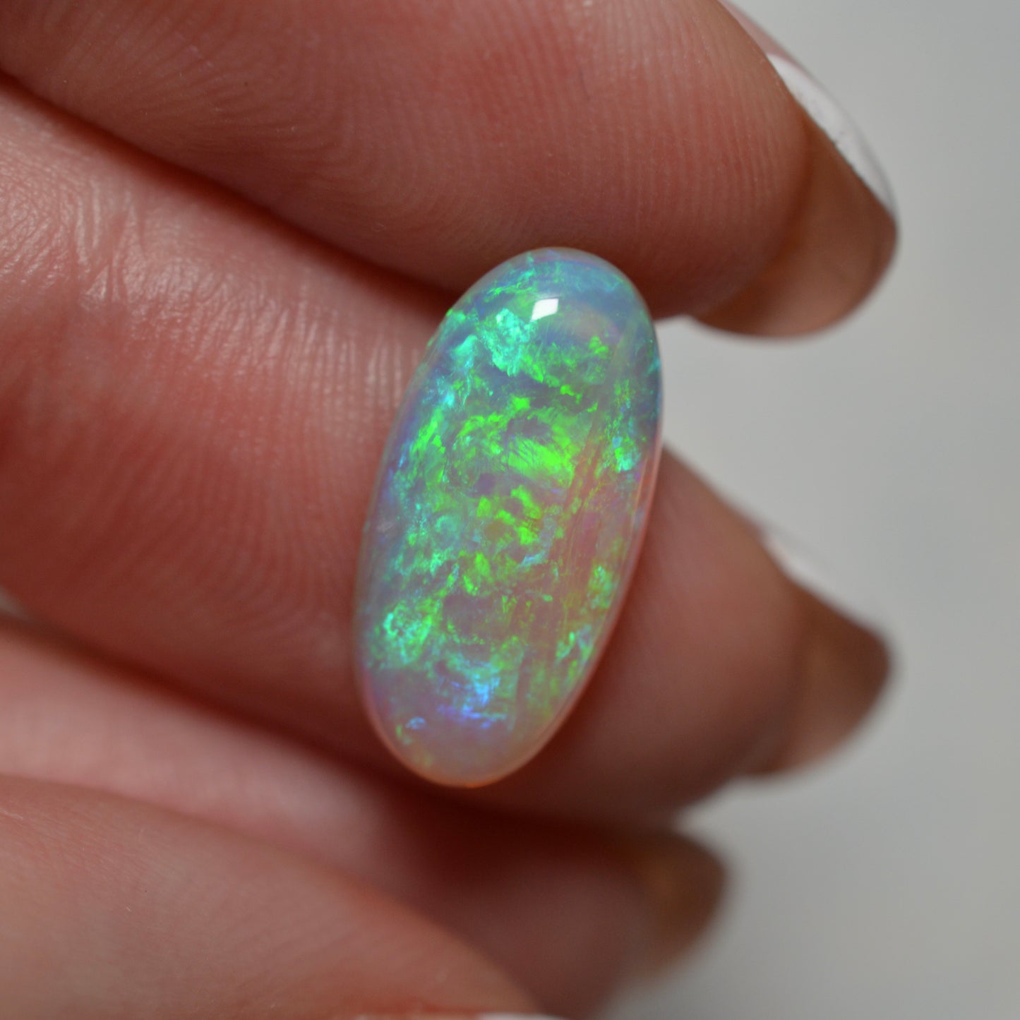 3.60ct Vivid Blue Crystal Oval
