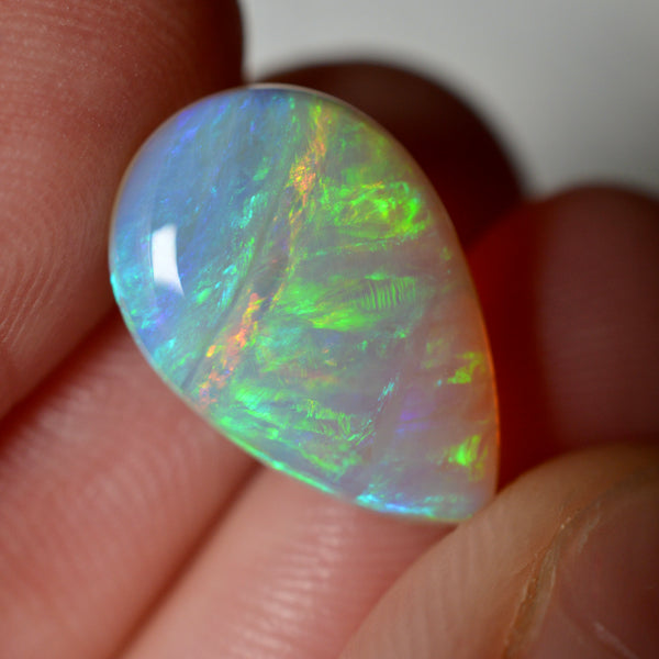 3.65ct Linear Patterned Crsytal Drop