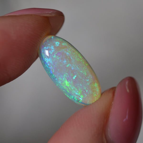 4.44ct Vivid Gem Grade Crystal Oval