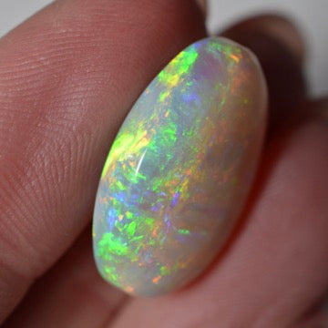 12.63ct Linera Rainbow Crystal