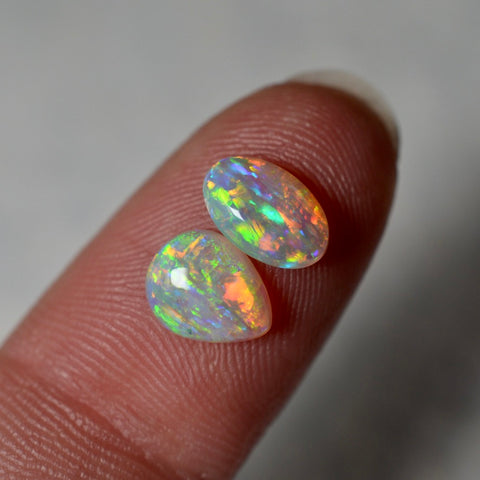 1.62ct Matching Rainbow Crystal Set (A++)