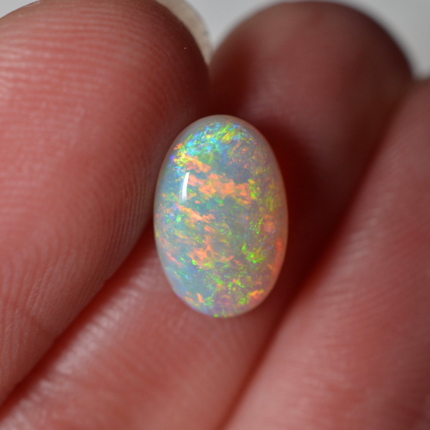 1.46ct Light Rainbow Oval