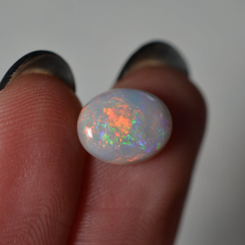 1.80ct Dark Rainbow Oval