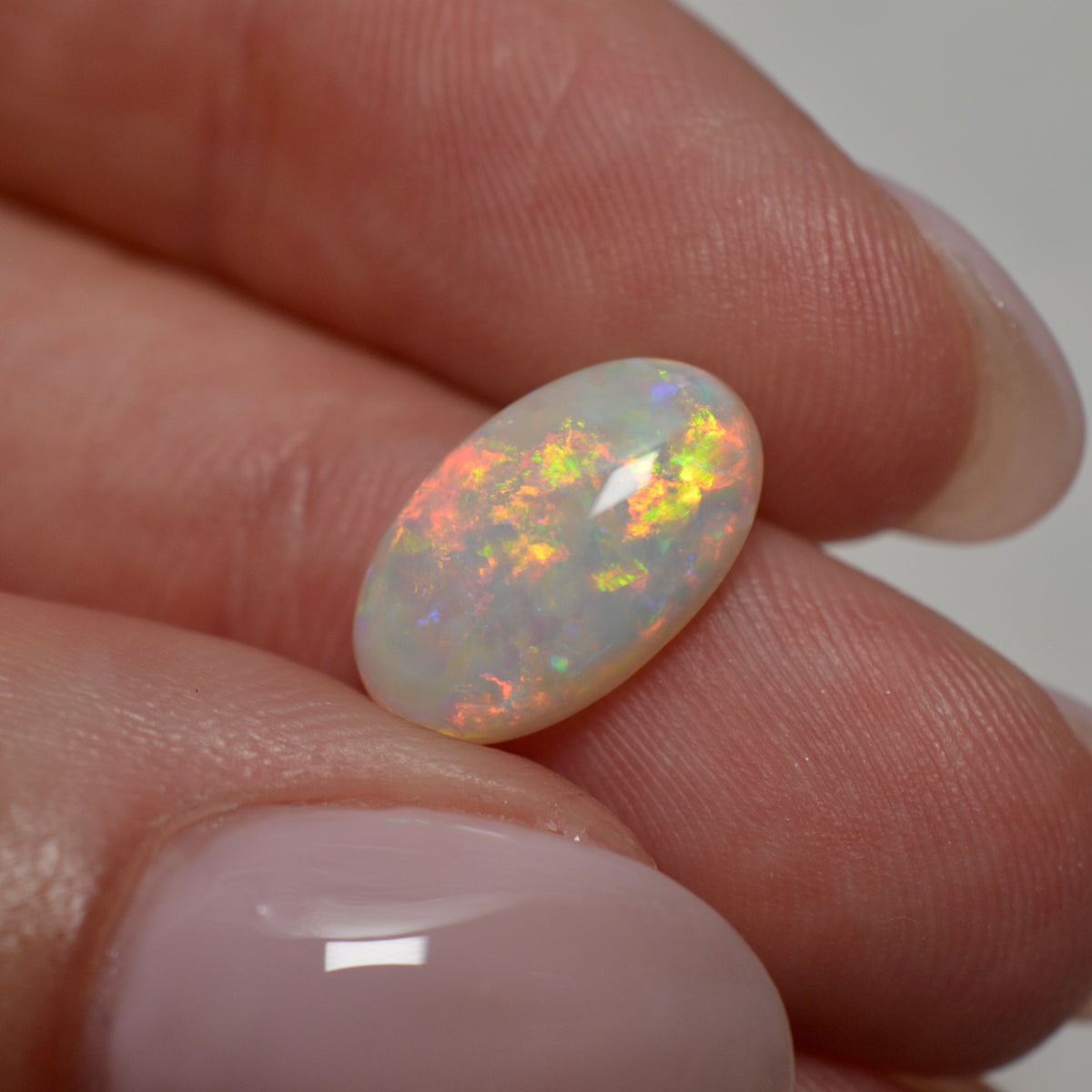 3.07ct Pastel Rainbow Oval