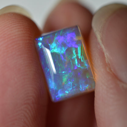 3.45ct Blue & Purple High Dome Crystal