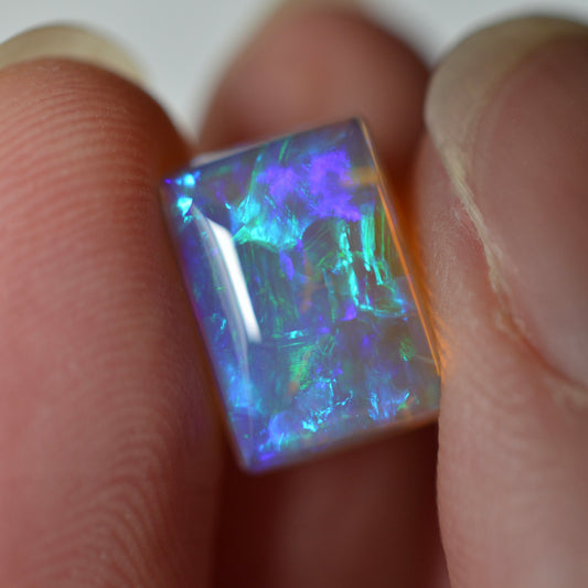 3.45ct Blue & Purple High Dome Crystal