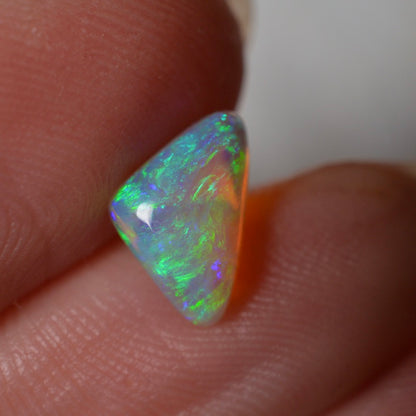 1.05ct Vivid Skin to Skin Crystal Triangular