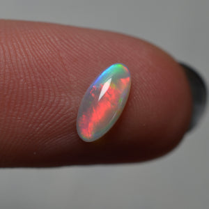 0.75ct Vvid Rainbow RED Crystal