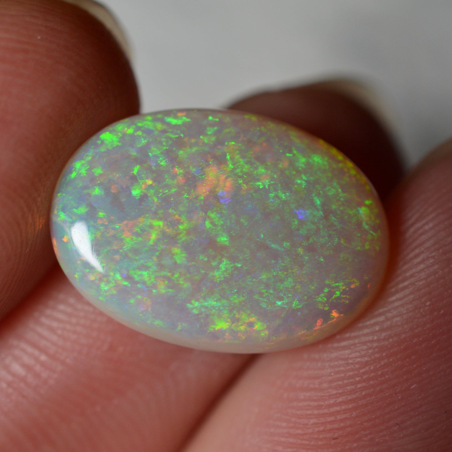 4.33ct Green Glitter Oval