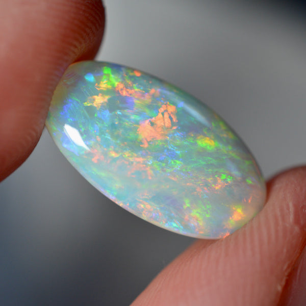 3.55ct Rainbow Crystal Oval