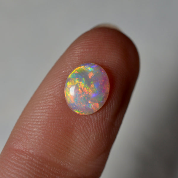 0.95ct Rainbow Pipe Crystal Oval