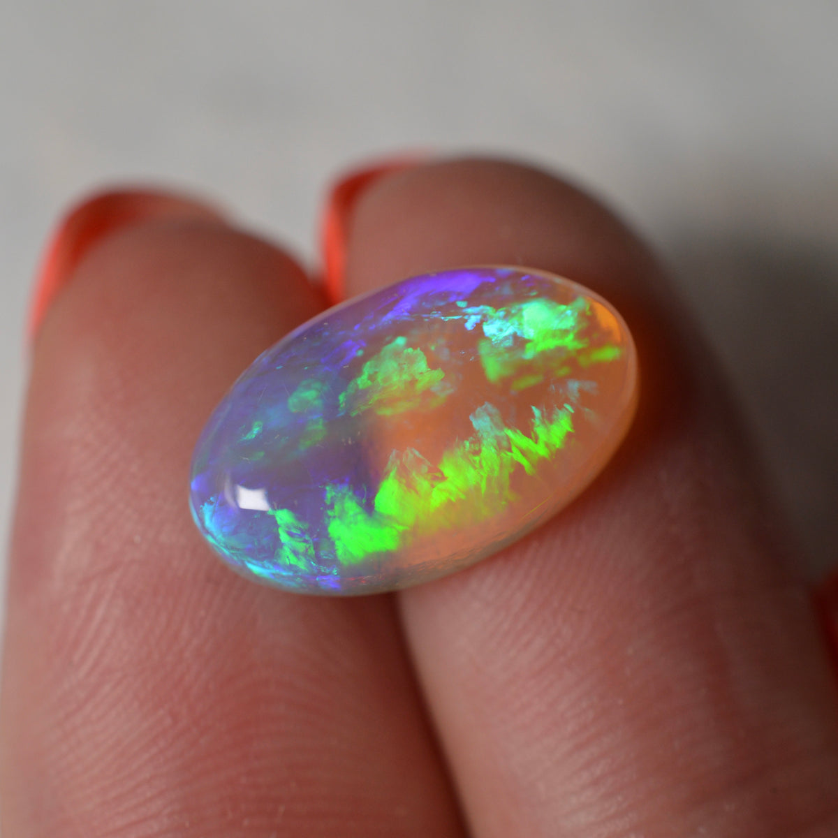 5ct Vivid Blue Crystal Oval