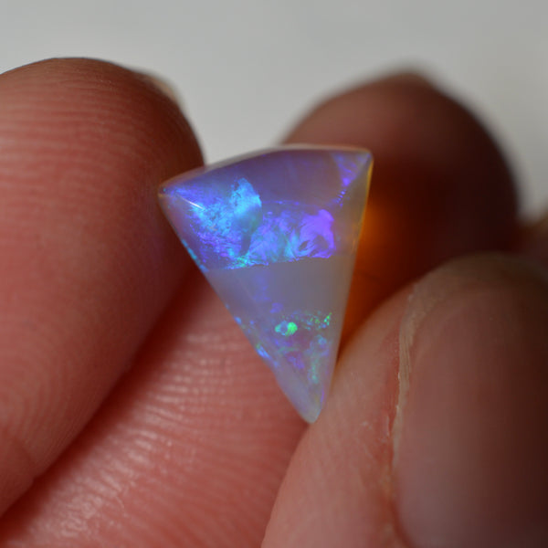 1.45ct Blue Purple Triangular Crystal