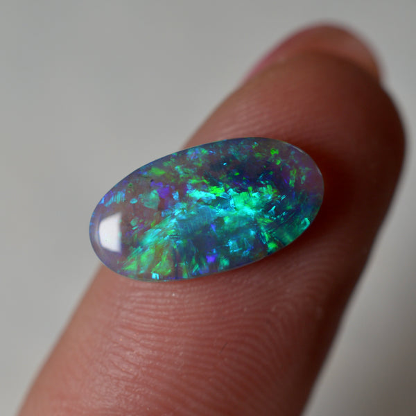 2.15ct Electric Dark Oval (Lightning Ridge)