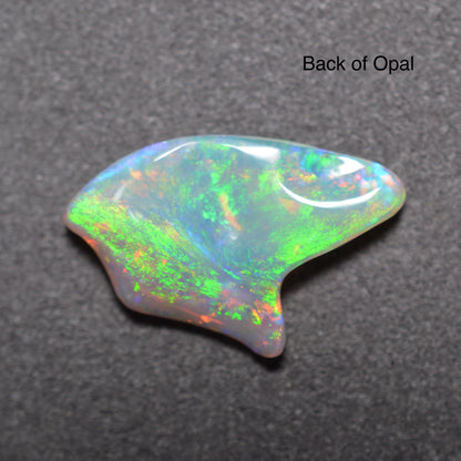 2.40ct 2-Toned High Grade Shell Crystal Carving