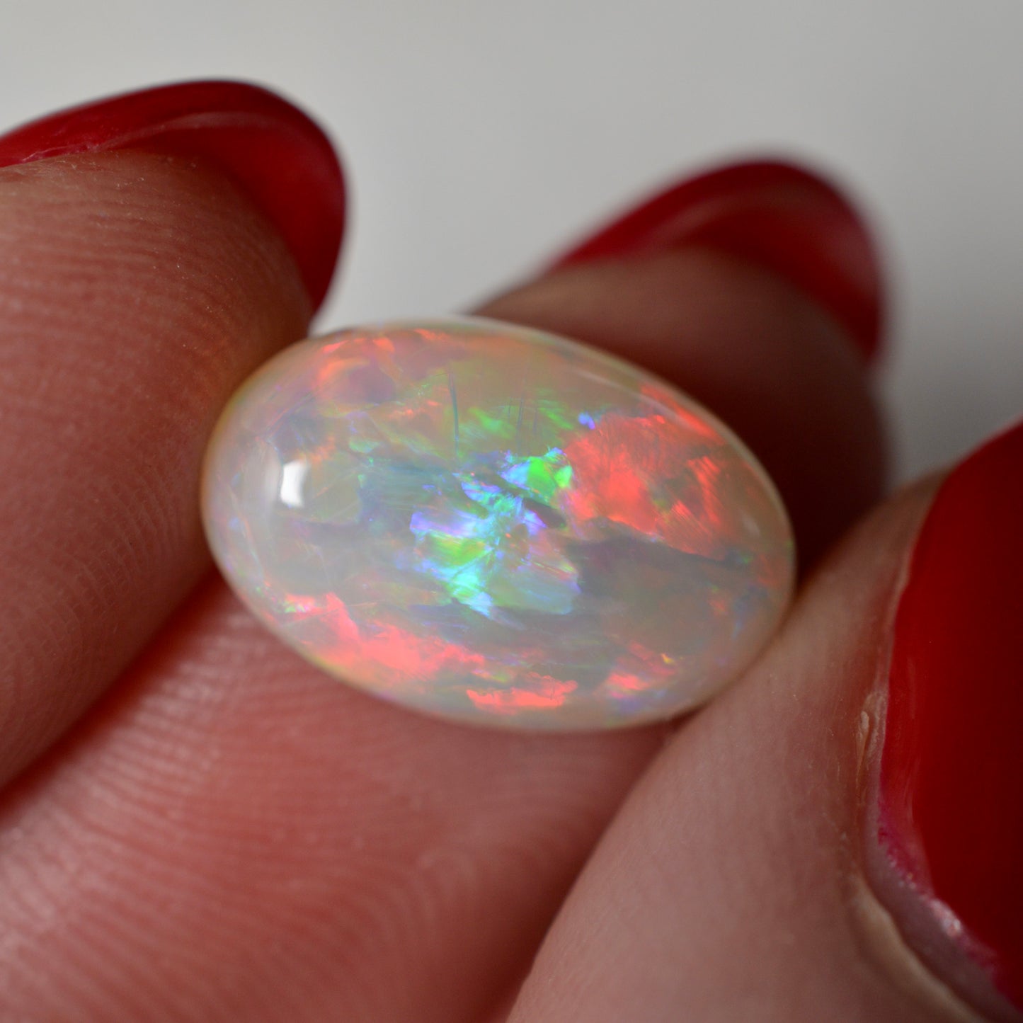 3.64ct Vivid Pink/Purple/Red Oval