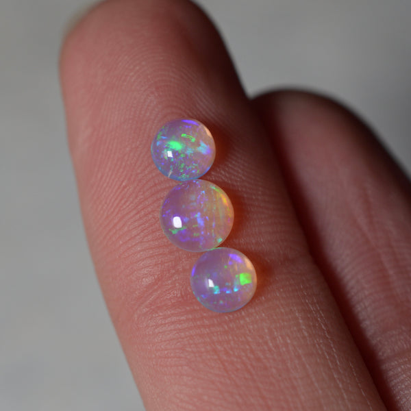 1.23ct Vivid Crystal Round Set