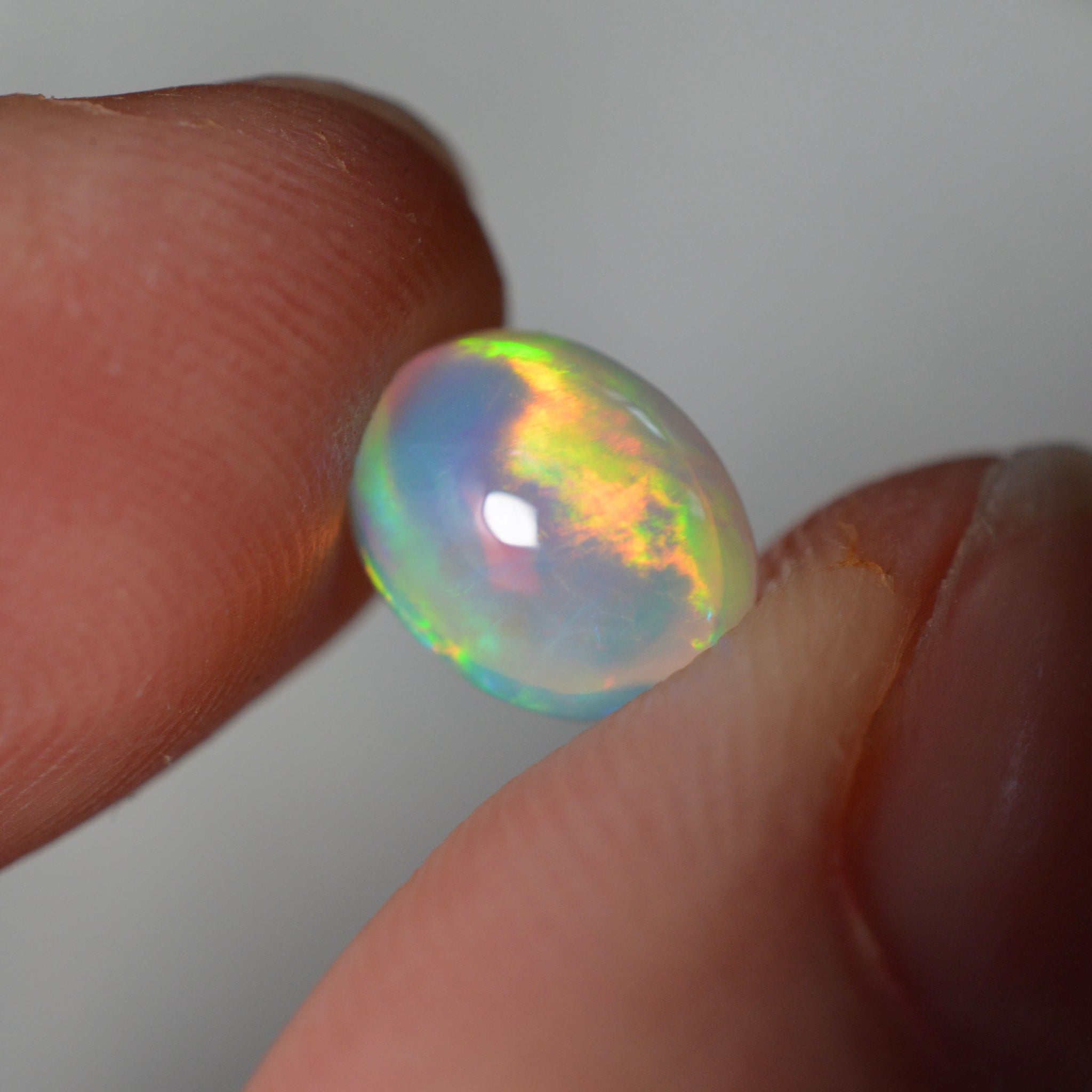 1.42ct Intense Double Rolling Flash Crystal Oval