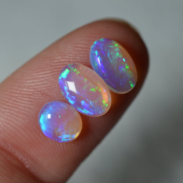 1.90ct Vivid Blue Crystal Set