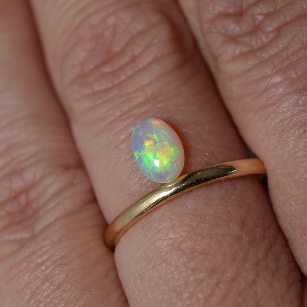 0.74ct Vivid Crystal Oval