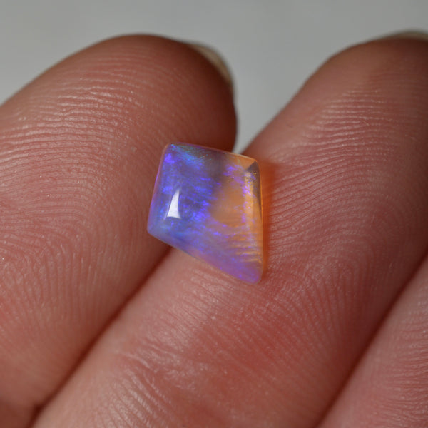 0.95ct Purple Crystal Shield