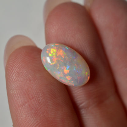 3.07ct Pastel Rainbow Oval