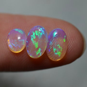 1.90ct Vivid Blue Crystal Set