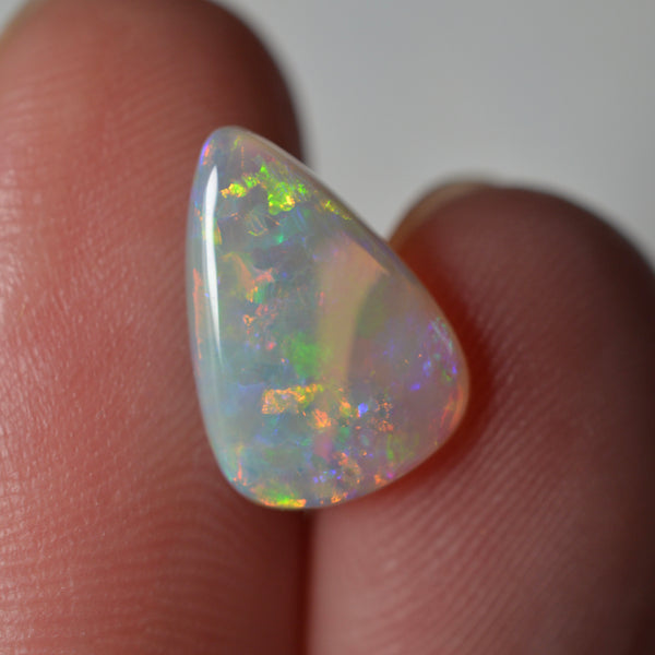 1.65ct Rainbow Crystal Soft Triangle
