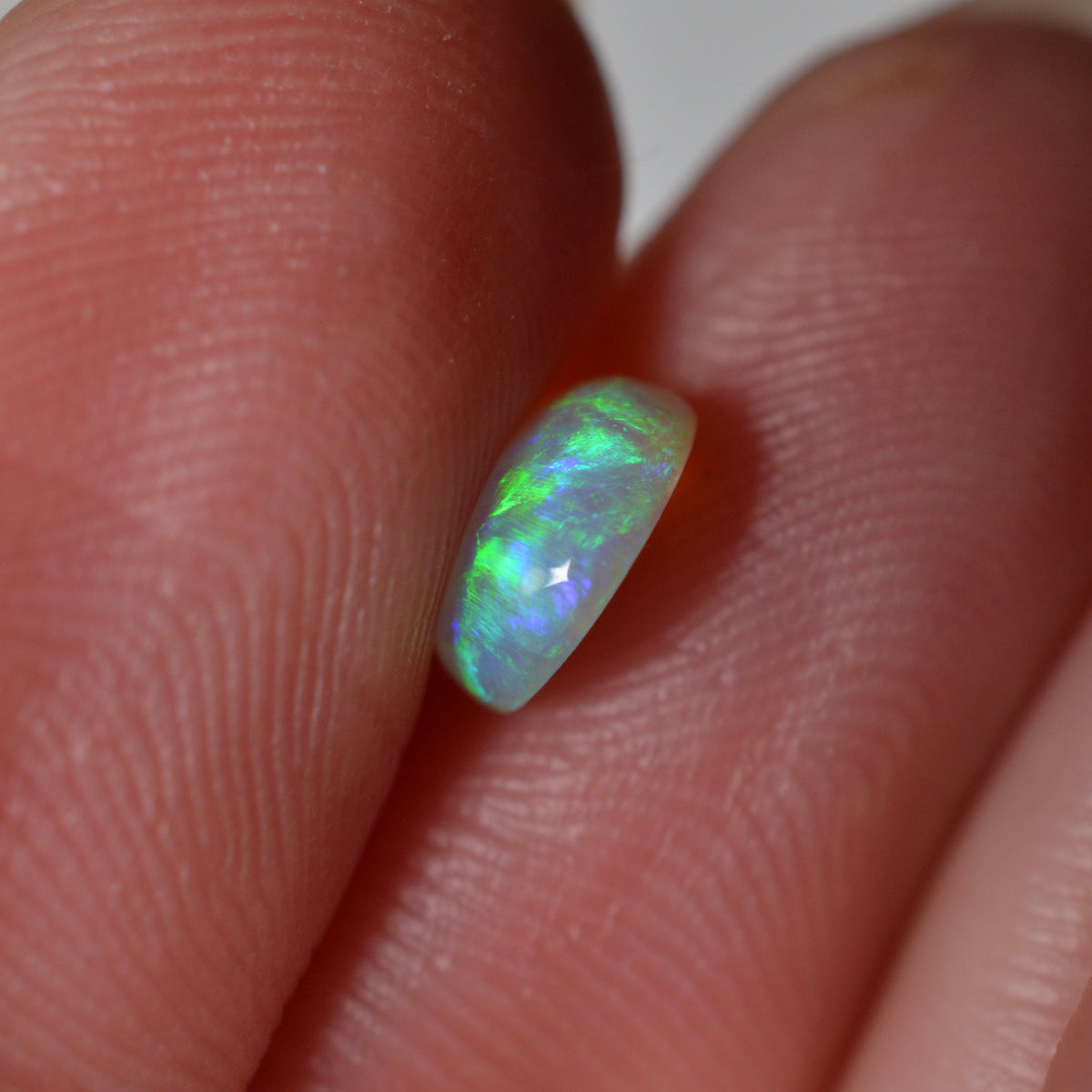 6.5mm Vivid Skin to Skin Crystal Round
