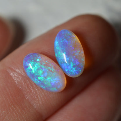 2.61ct Vivid Blue|Purple Crystal Oval Pair