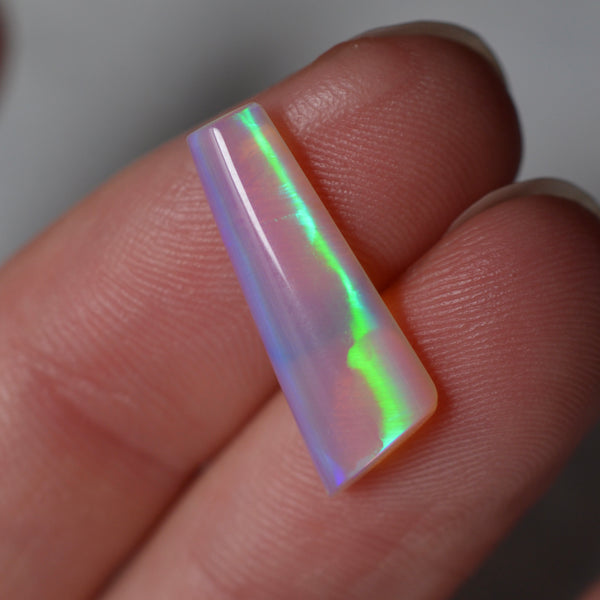 3.40ct Crystal Clear Pipe Opal- Rolling Flash