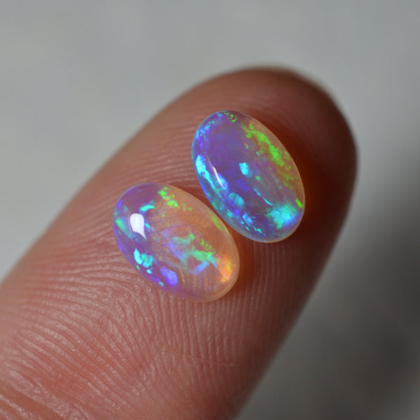 1.90ct Vivid Blue Crystal Set