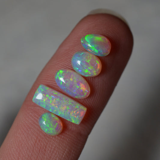 3.08ct Vivid Crystal Opal Parcel