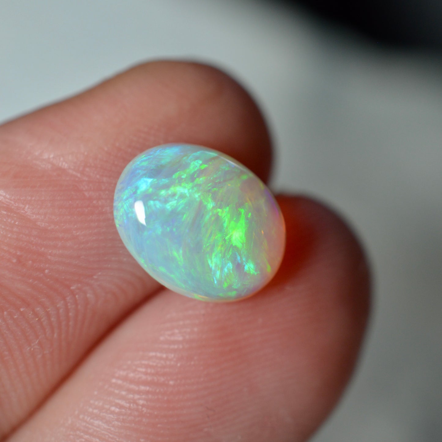 1.75ct Vivid Crystal Oval