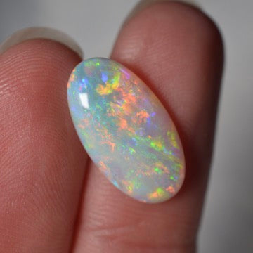 3.55ct Rainbow Crystal Oval