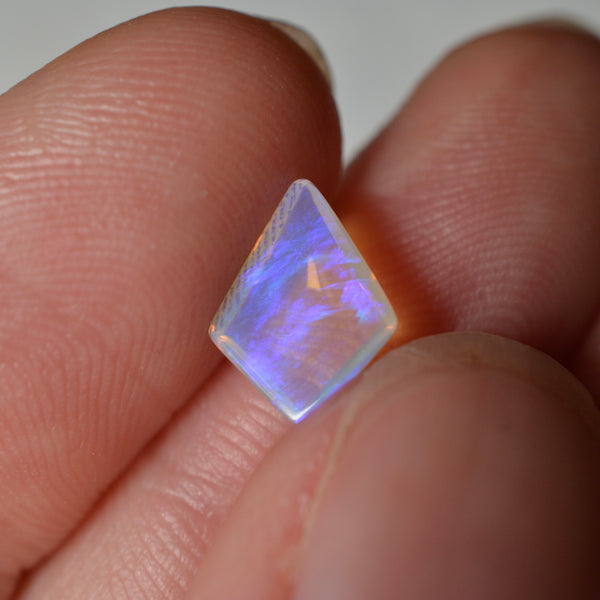 0.95ct Purple Crystal Shield