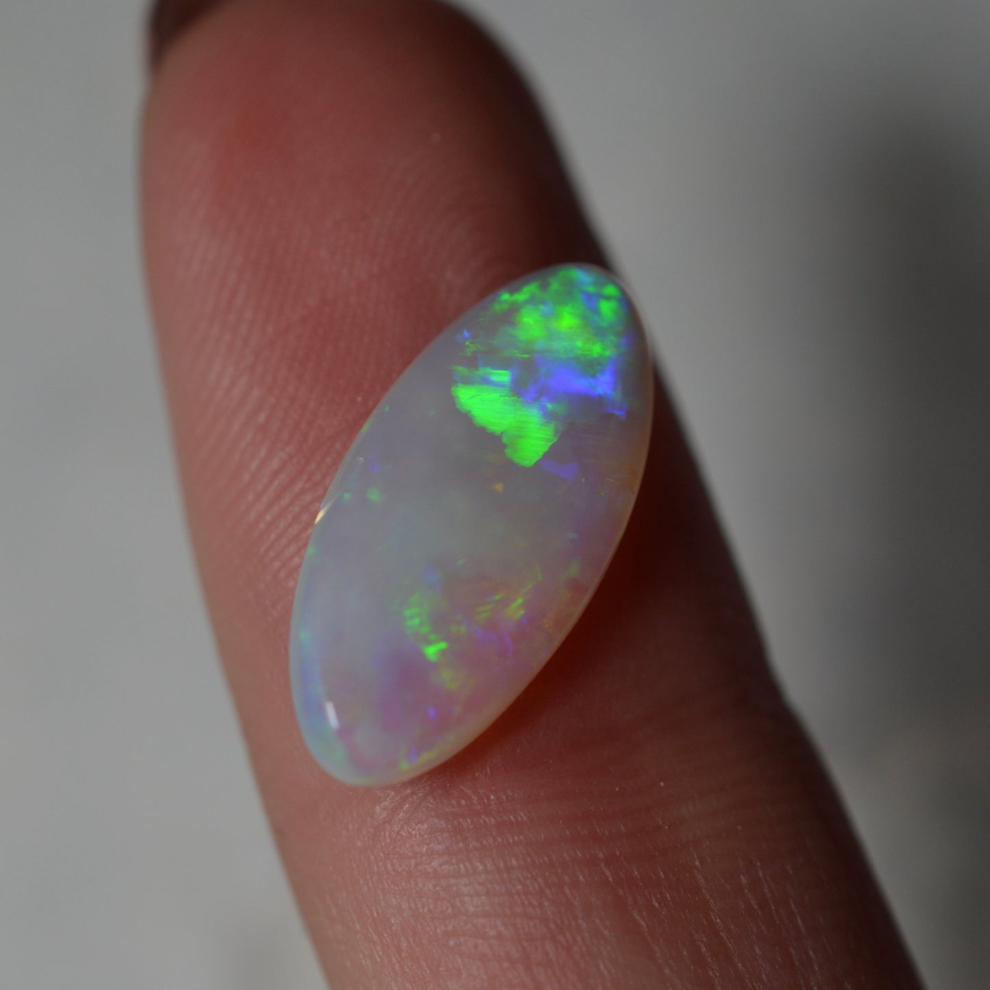 2.80ct Blue Purple Oval
