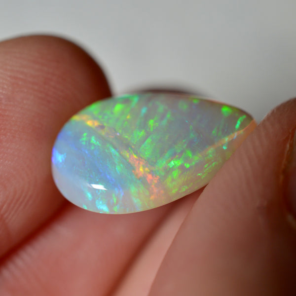 3.65ct Linear Patterned Crsytal Drop