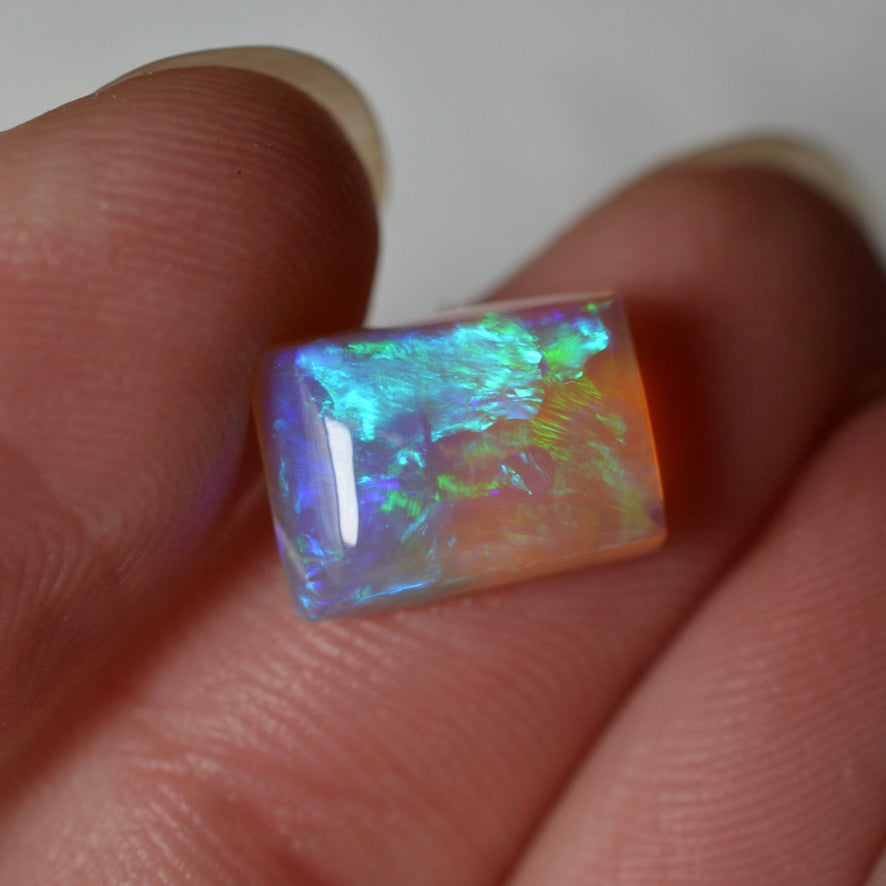 3.45ct Blue & Purple High Dome Crystal