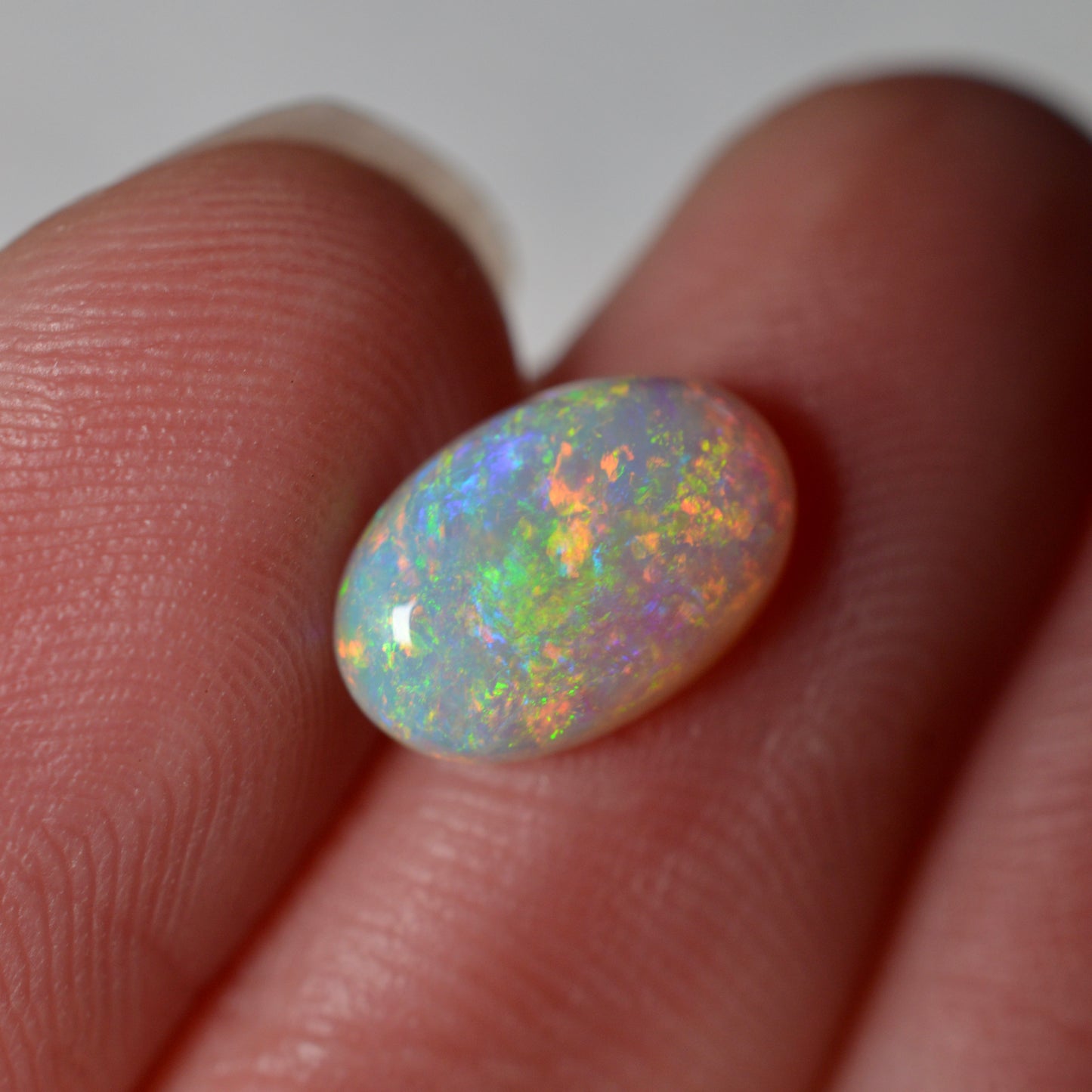 1.46ct Light Rainbow Oval