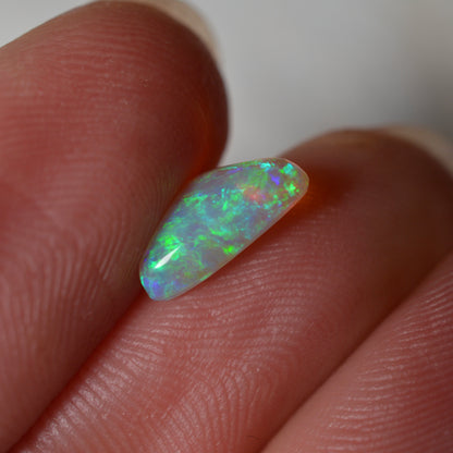 1.05ct Vivid Skin to Skin Crystal Triangular