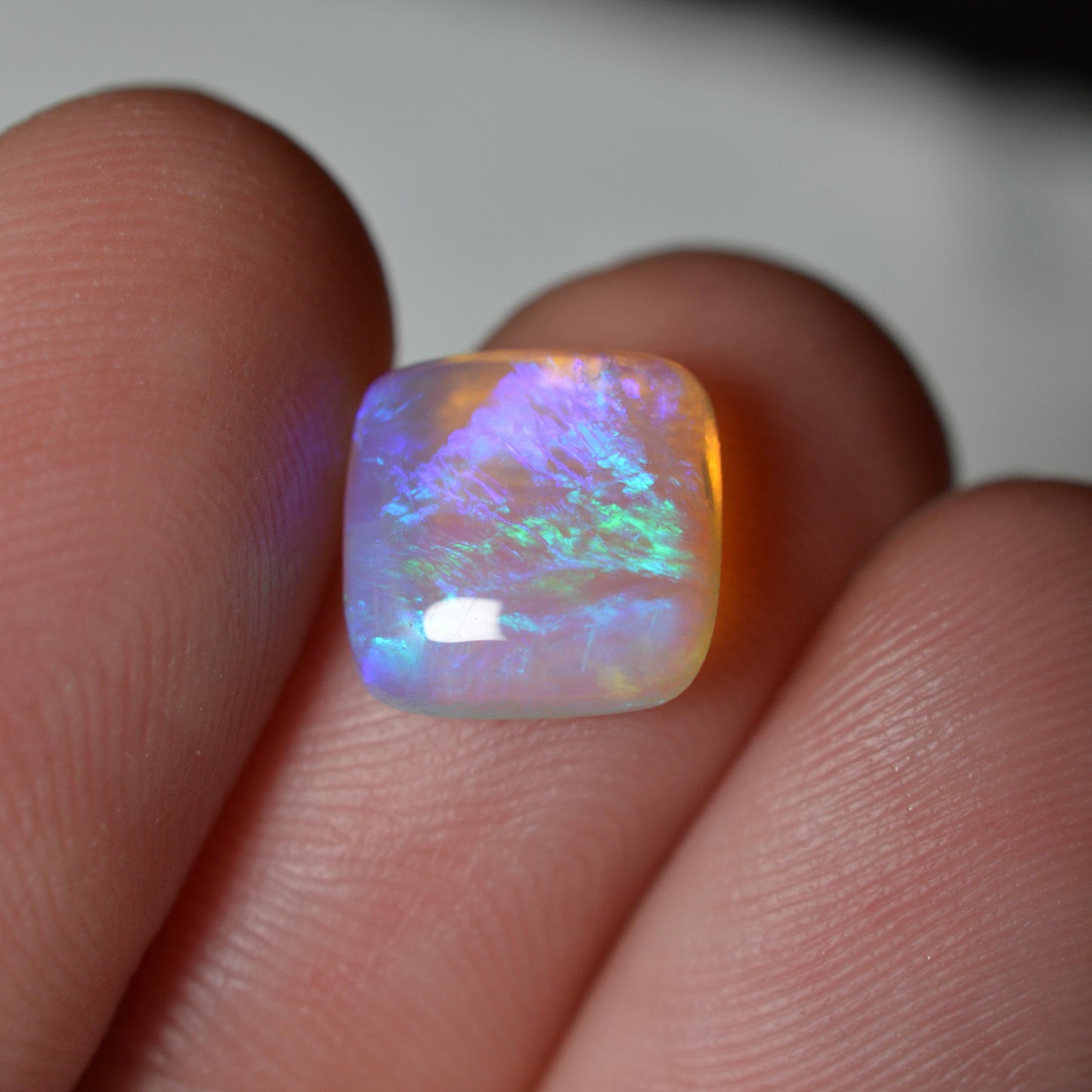 2.00ct Blue/Purple Crystal Cushion