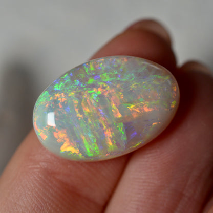 12.63ct Linera Rainbow Crystal